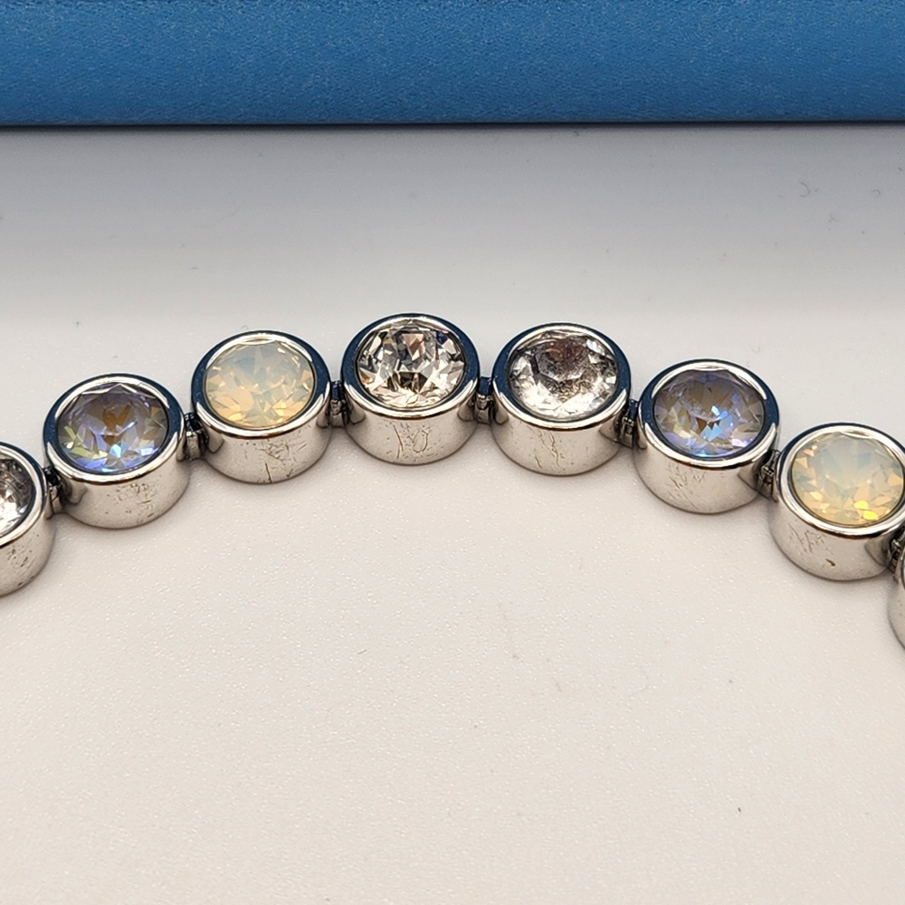 Touchstone Crystal Ice Bracelet, Overcast - Picture 6 of 7